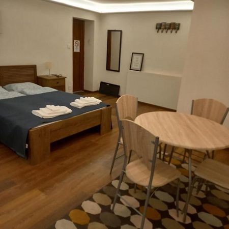 Liszt Ferenc Square Studio Apartment Budapest Exterior foto