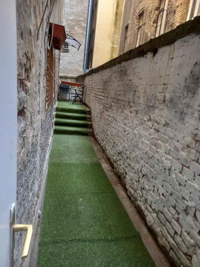 Liszt Ferenc Square Studio Apartment Budapest Exterior foto